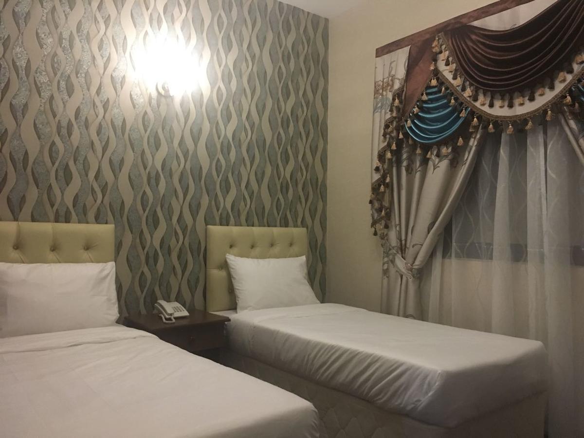 Royal Garden Hotel Dubai Exterior foto