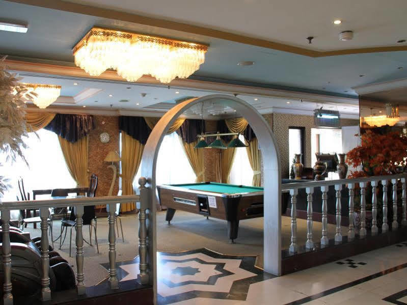 Royal Garden Hotel Dubai Exterior foto